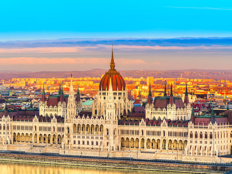 Uçaklı Orta Avrupa Masalı Turu Ajet Havayolları İle 7 Gece 8 Gün