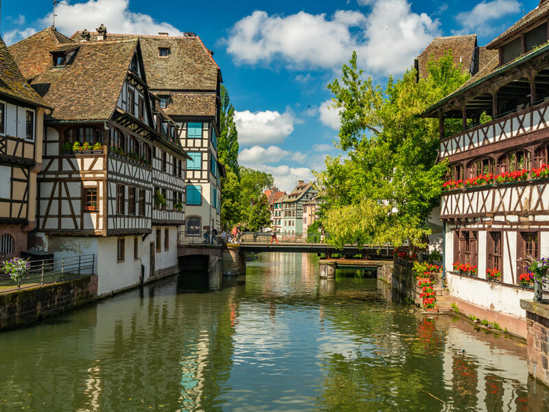 İzmir`den Direkt Hareket Görkemli Rüya Üçgeni Almanya - Fransa - İsviçre 3 Gece - SunExpress ile 16 Mayıs (19 Mayıs Özel) AT1291