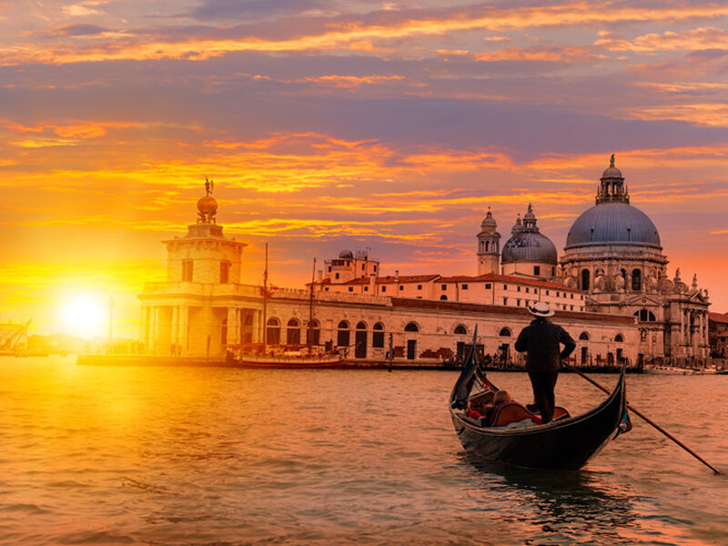 Comfort İtalya Turu Türk Hava Yolları ile 7 Gece Ekstra Turlar Dahil VCE-FCO 2026 Dönemi