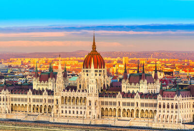 Kıbrıs Hareketli Uçaklı Orta Avrupa Masalı Turu AJer Havayolları ile 7 Gece 8 Gün