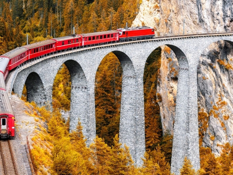 ANTALYA'DAN BERNİNA EXPRESS ILE  İTALYA & FRANSA & İSVİÇRE & ALMANYA TURU SunExpress Havayolları ile 5 gece Sabah Basel Gidiş – Akşam Milano Dönüş